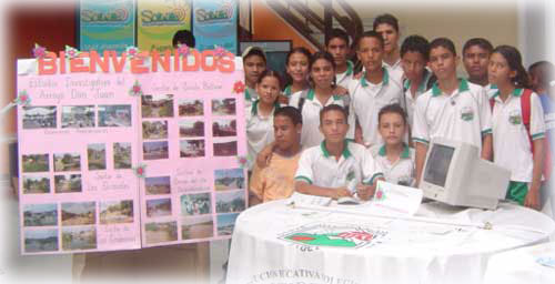 Estudiantes pioneros del Proyecto