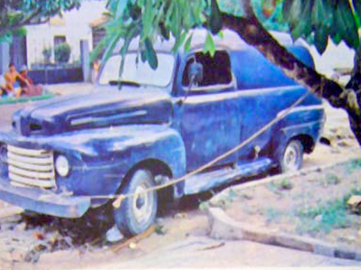 Atado fuertemente contra la corriente